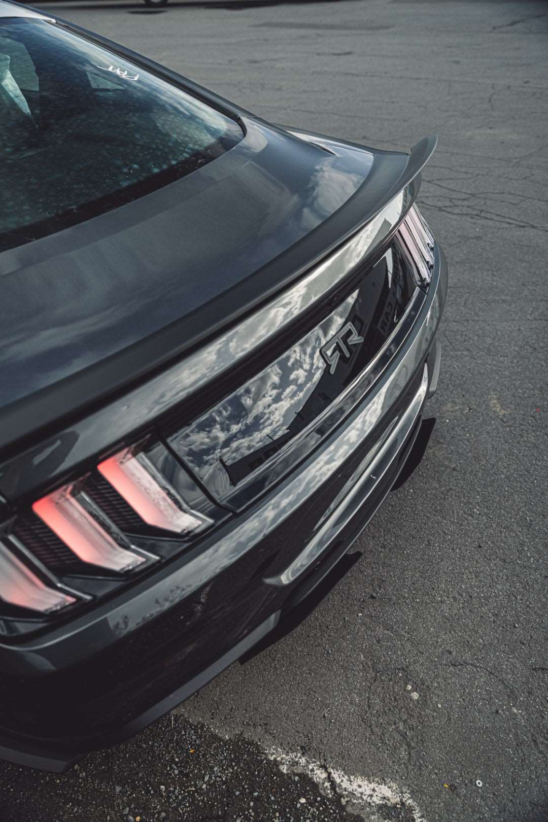 RTR REAR SPOILER (15 -22 COUPE MODELS)