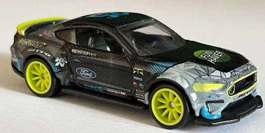 Hot Wheels Ford Mustang RTR Spec 5